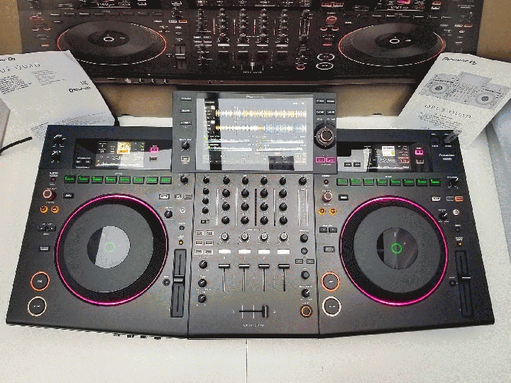 Pioneer Opus-Quad , Pioneer Xdj-Rx3, Pioneer Xdj-Xz, Ddj-Flx10,  Denon Dj Prime 4+, Pioneer Cdj-3000, Pioneer Djm-V10-Lf